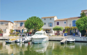 Nice Home In Aigues-Mortes With Kitchen